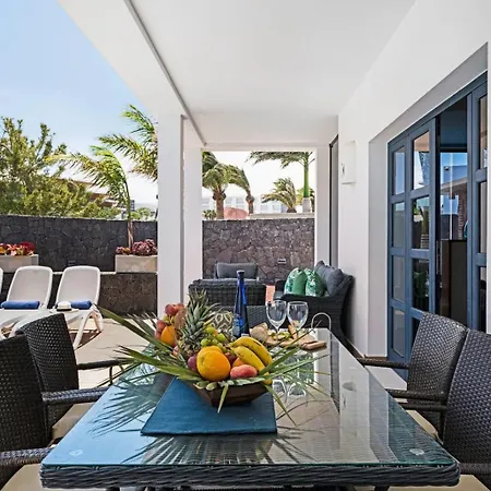 别墅 Mamma Mia Sleeps 6 With Pool *