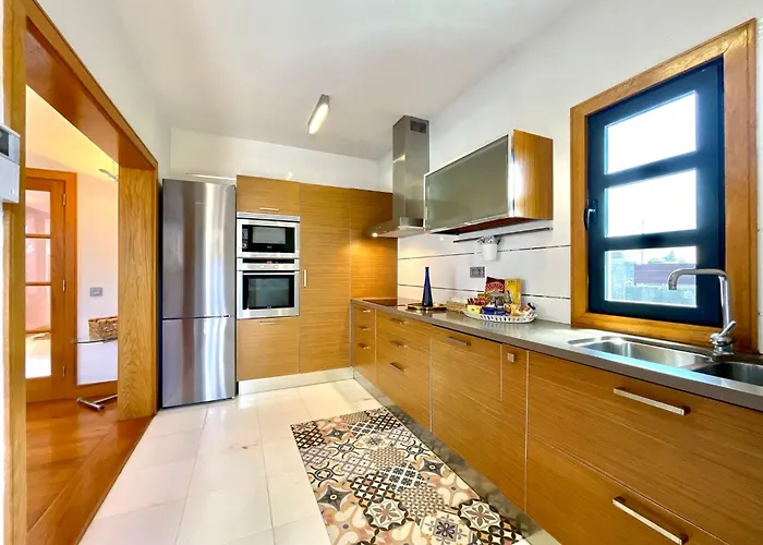 Villa Mamma Mia Sleeps 6 With Pool Playa Blanca