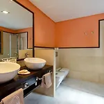 Villa Mamma Mia Sleeps 6 With Pool