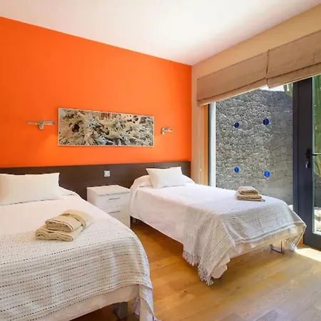 别墅 Mamma Mia Sleeps 6 With Pool *