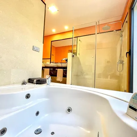 Mamma Mia Sleeps 6 With Pool 别墅 普拉亚布兰卡