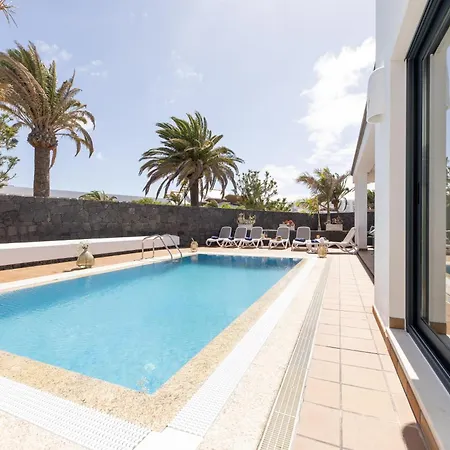 Mamma Mia Sleeps 6 With Pool * Playa Blanca