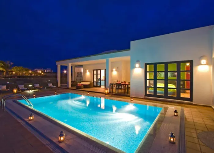 Mamma Mia Sleeps 6 With Pool * プラヤ・ブランカ