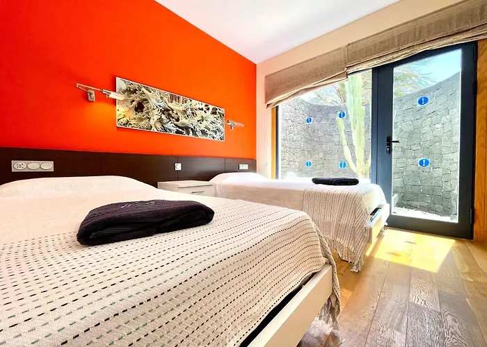 Mamma Mia Sleeps 6 With Pool