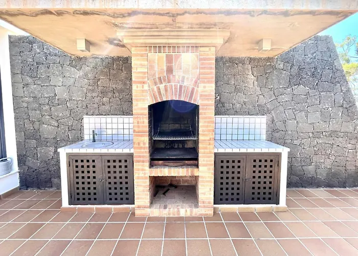 Mamma Mia Sleeps 6 With Pool Вилла Коста Бланка