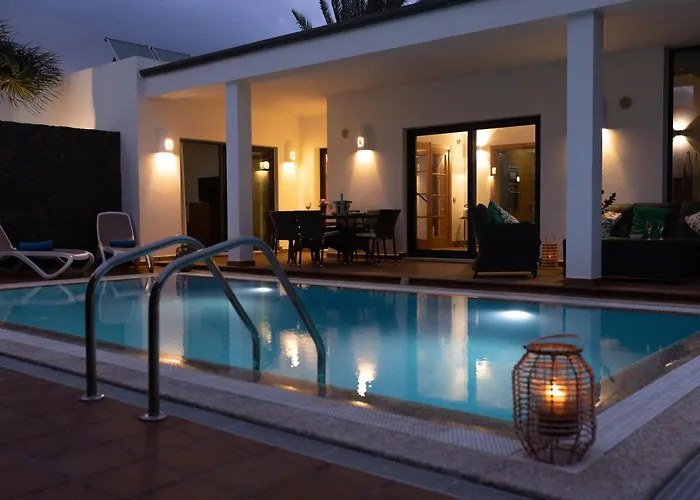 Mamma Mia Sleeps 6 With Pool ヴィラ